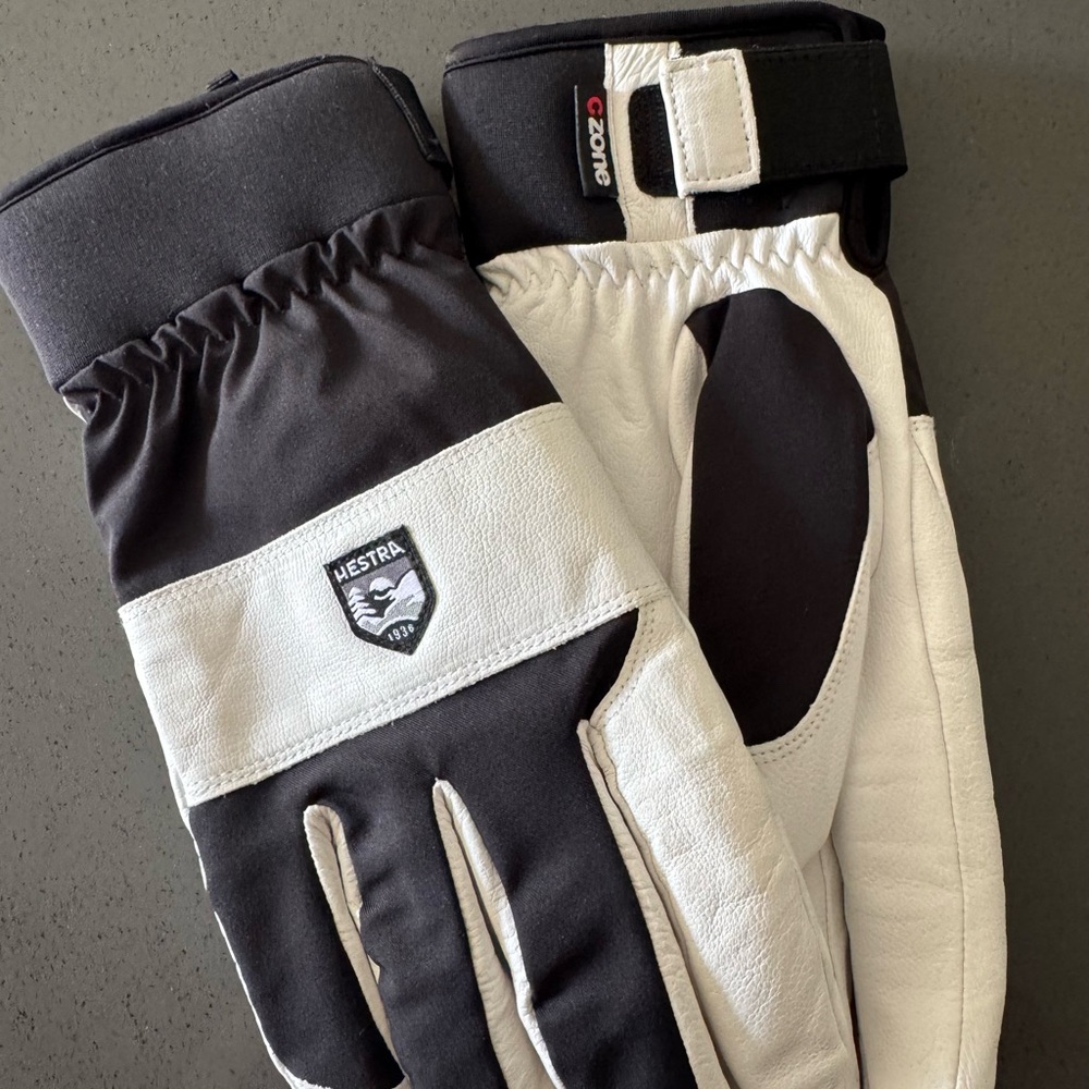 Hestra Two-Tone Black and White Men's Gloves